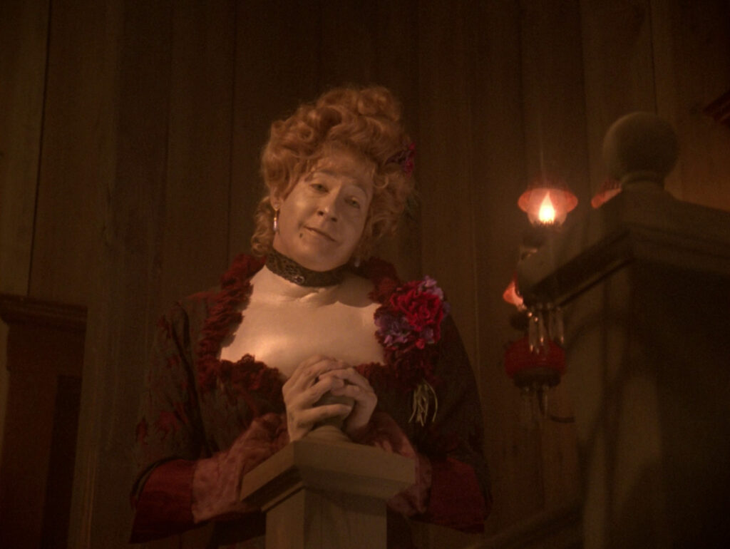 I’ve Given Up on Star Wars After Watching These 10 Star Trek Episodes Directed by 'TNG' Actors 14 Data as a lady from the South