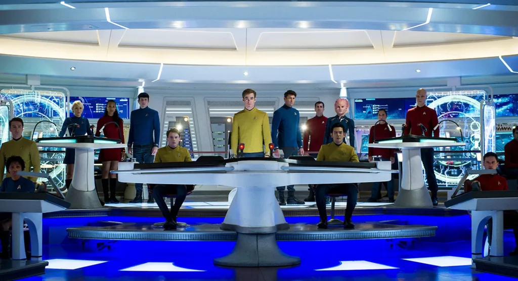 Highest-Rated Star Trek Movie Did Not Even Have William Shatner in It 7 The cast of J.J. Abrams' Star Trek on the bridge