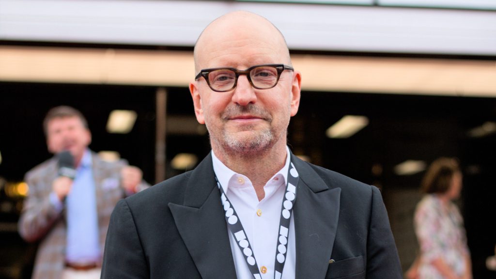 still of steven soderbergh