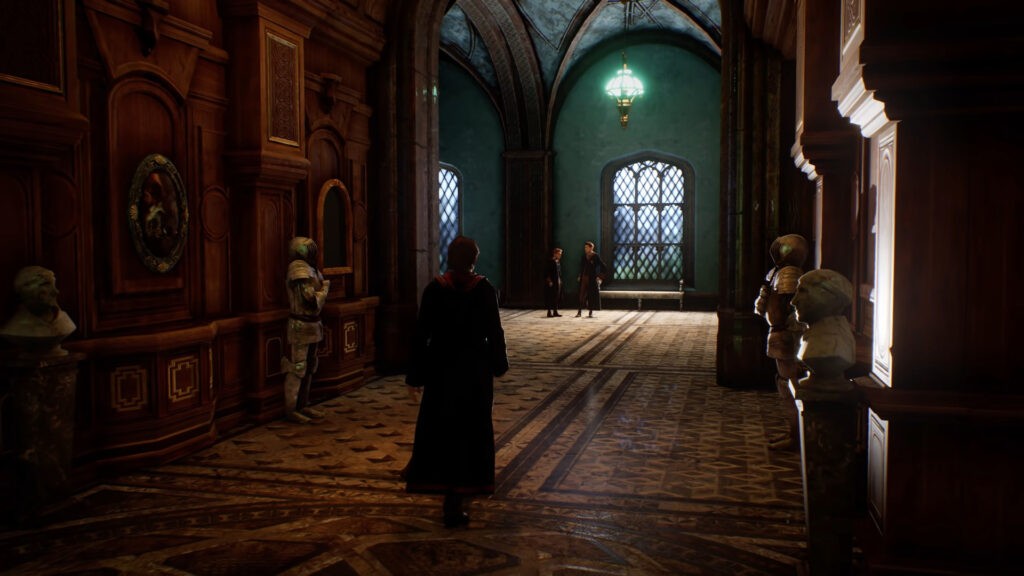 One of the many corridors of Hogwarts Legacy (2023).