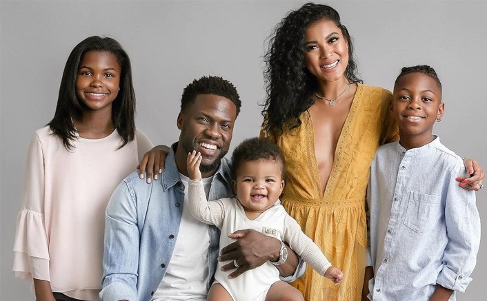 Kevin Hart With his Family