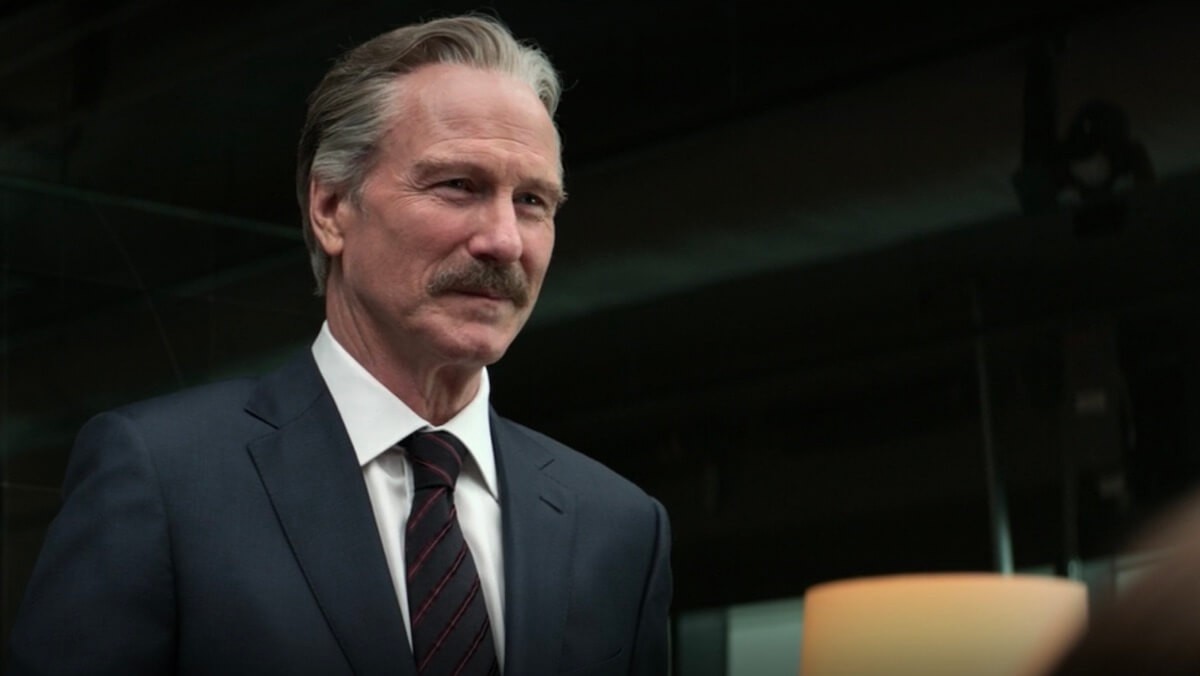 General Ross played by the late William Hurt.