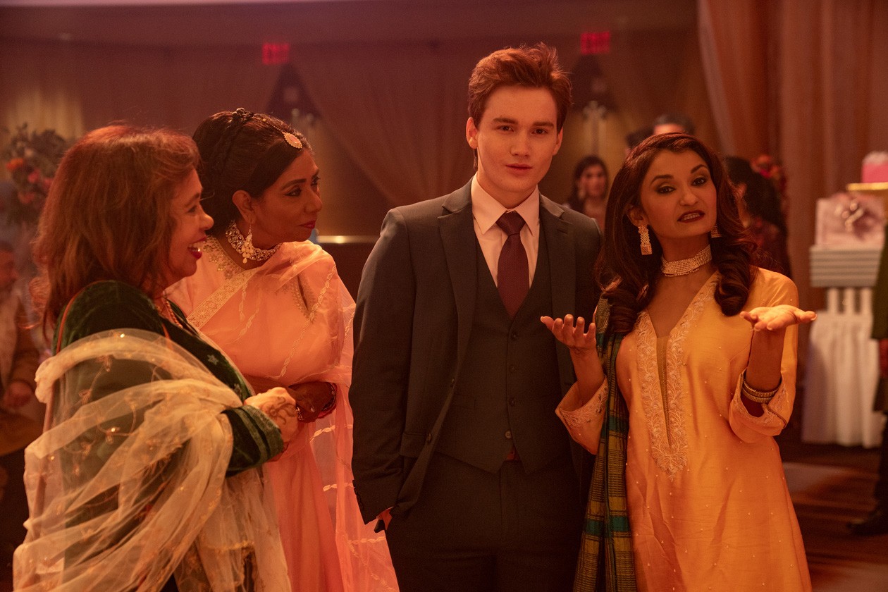 Anjali Bhimani (right) as Auntie Ruby in "Ms. Marvel"