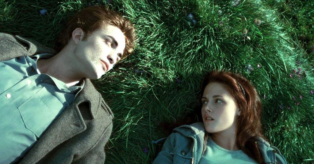 Robert Pattinson and Kristen Stewart in Twilight (2008)