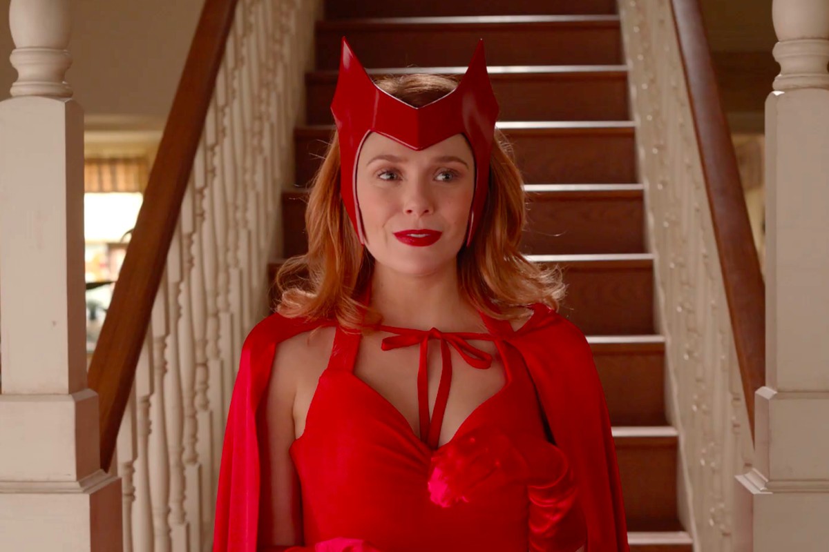 Elizabeth Olsen as Scarlet Witch in WandaVision (2021).