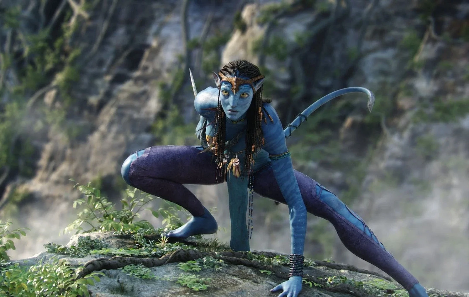 Zoe Saldana as Neytiri in Avatar (2009).