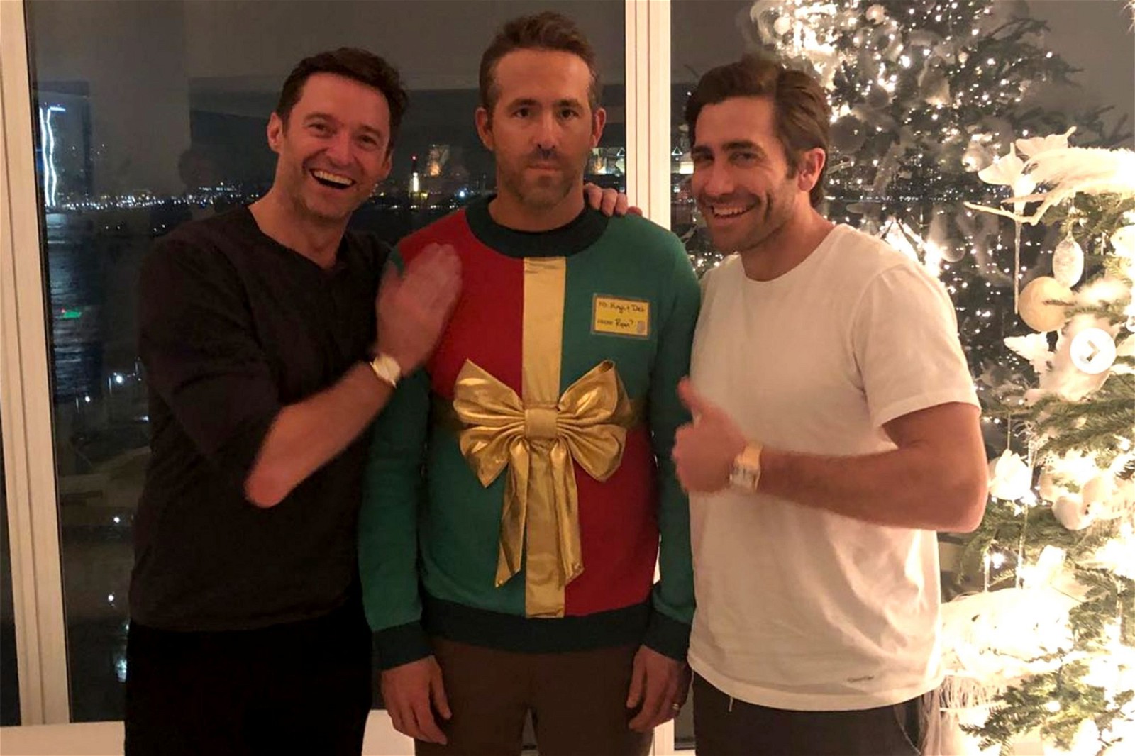 The iconic Ryan Reynolds and Hugh Jackman image.