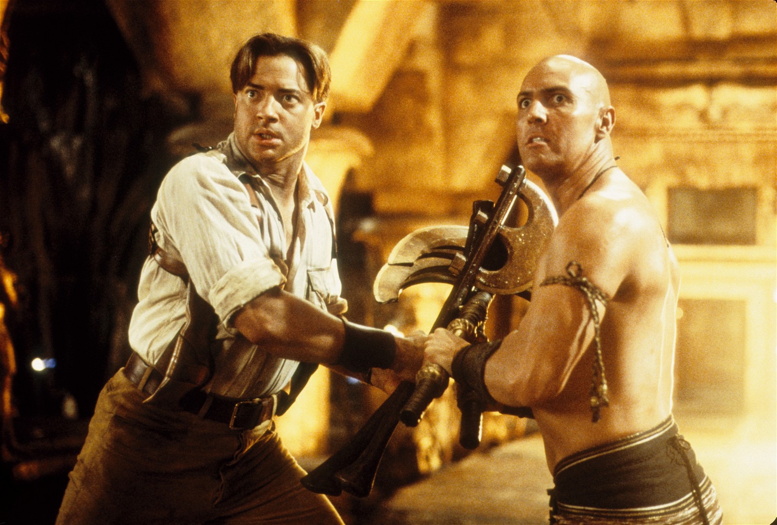 Brendan Fraser and Arnold Vosloo in The Mummy Returns (2001).