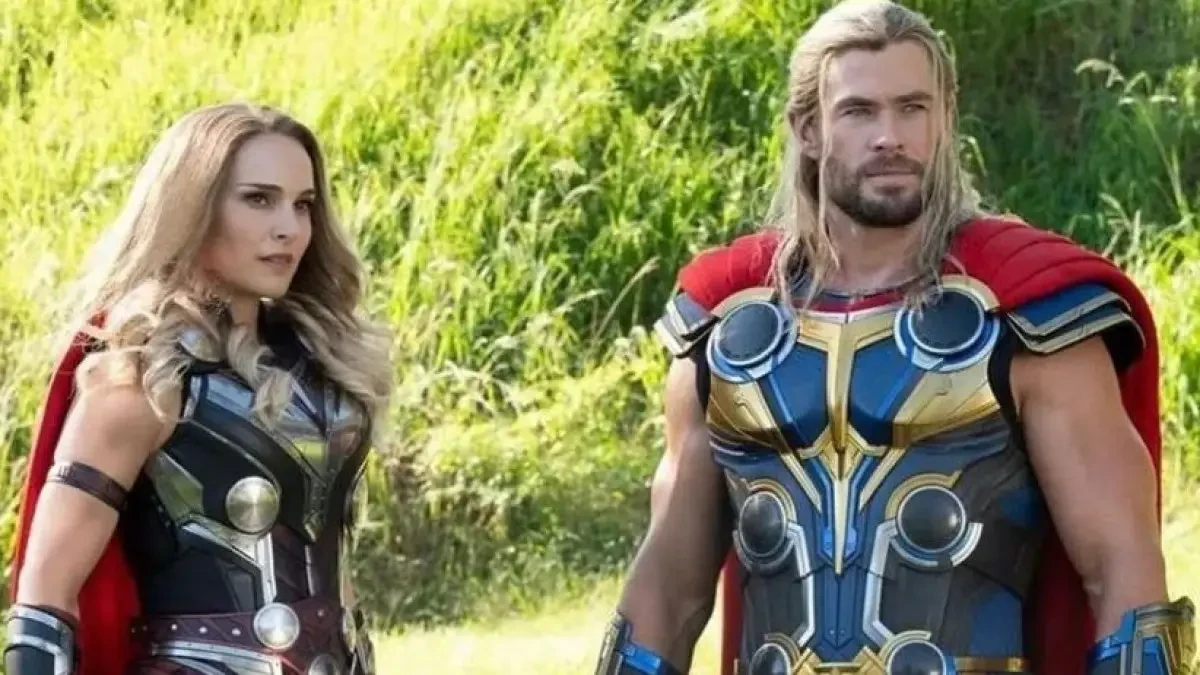 Thor and Jane Foster in Thor: Love and Thunder (2022).