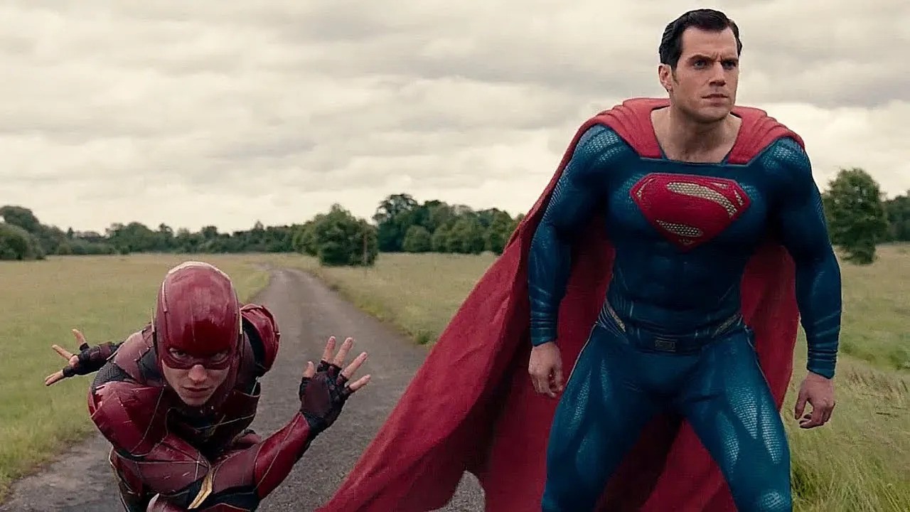 The Flash and Superman in Justice League post-credits scene