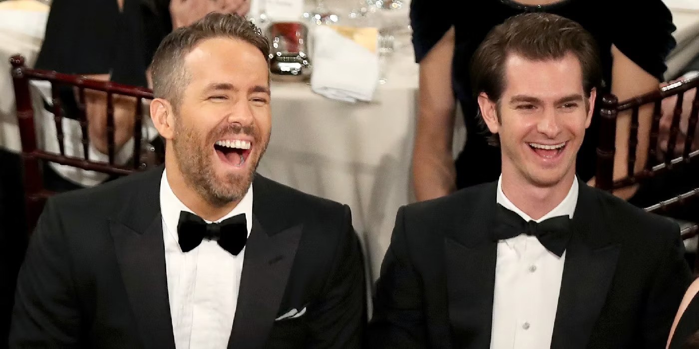 Ryan Reynolds and Andrew Garfield during the Golden Globes.