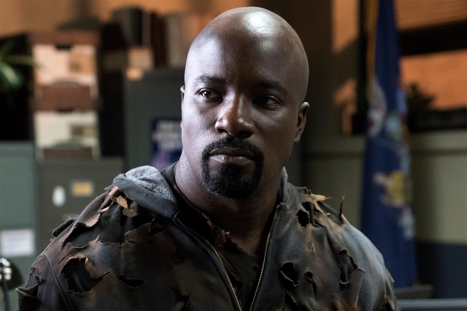 Mike Colter in Mavel's Luke Cage (2016).