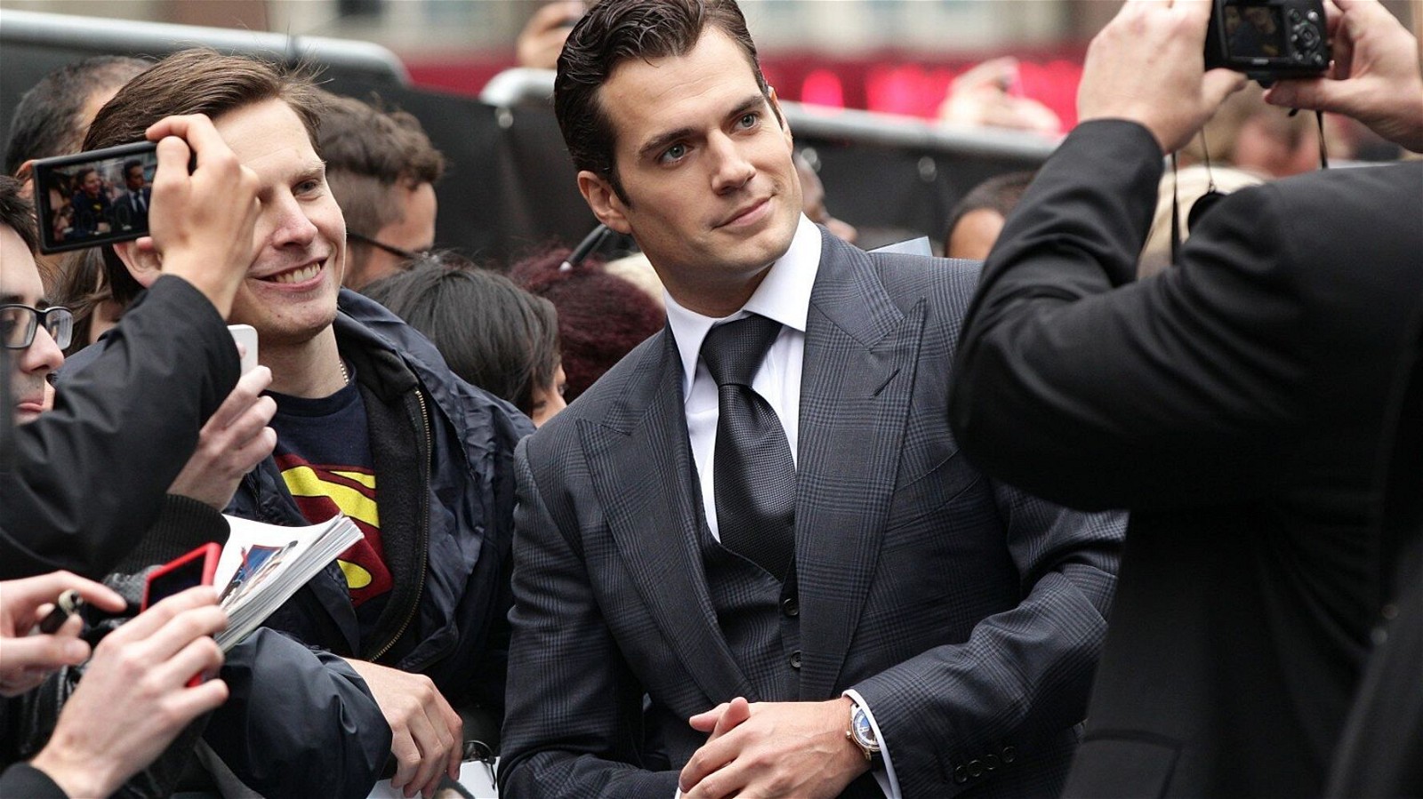 Henry Cavill at the MoS European premiere