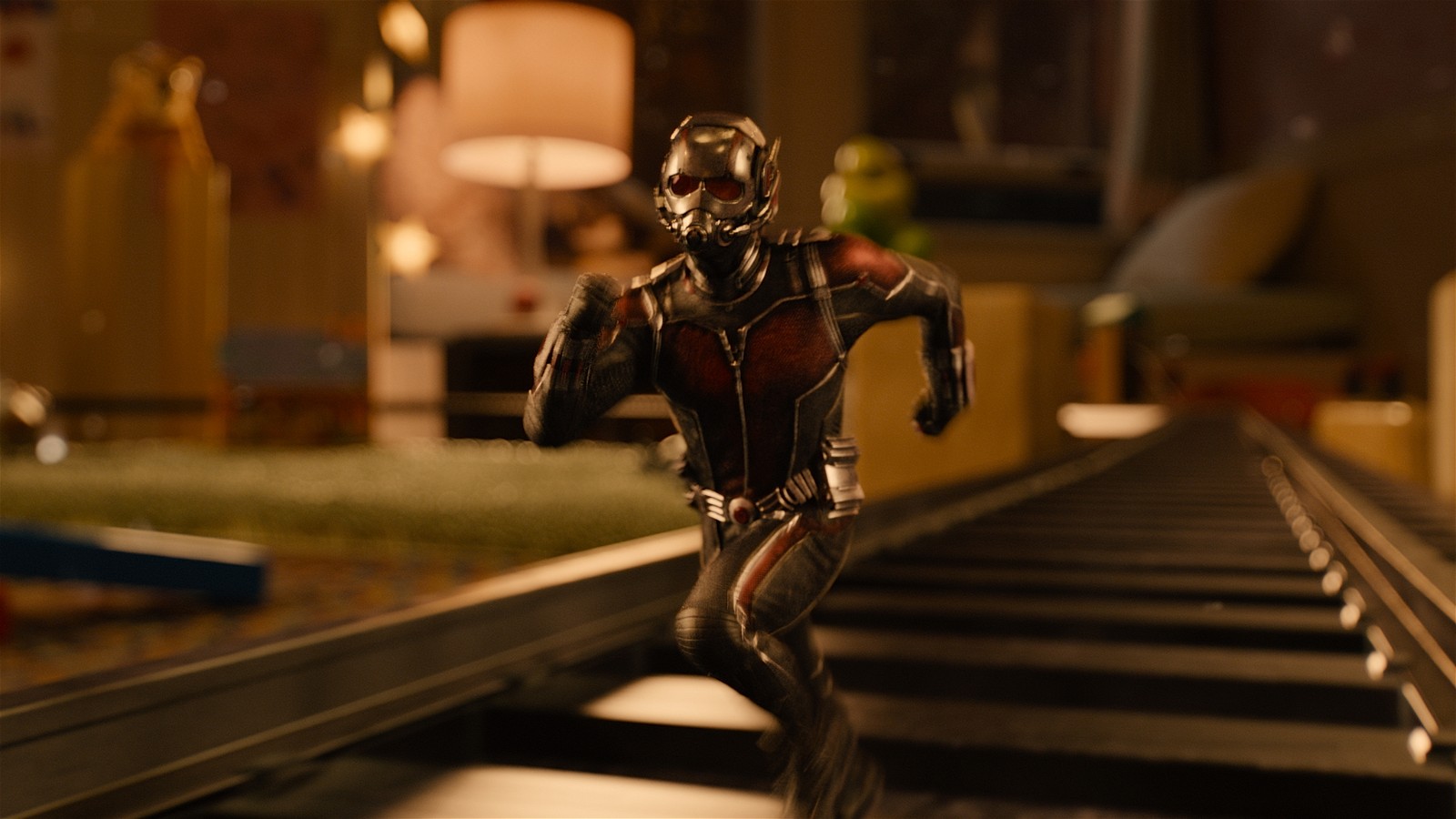 A still from Ant-Man (2015).