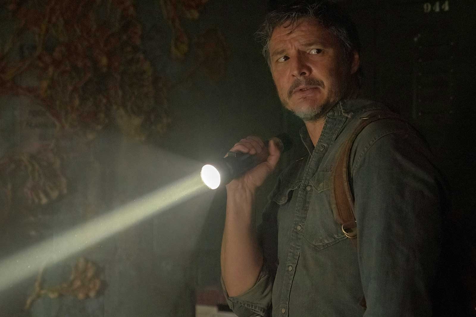 Pedro Pascal as Joel in the last of us