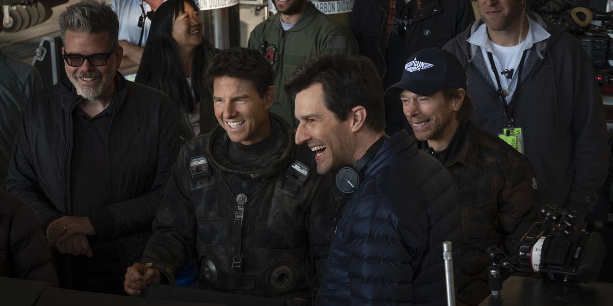Tom Cruise, Joseph Kosinski, and Jerry Bruckheimer on the sets of Top Gun- Maverick