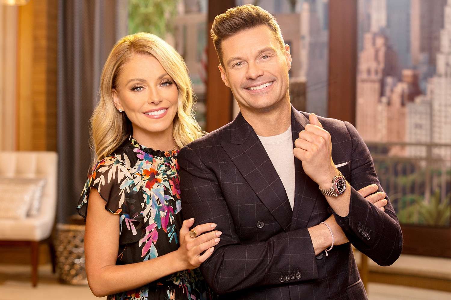 Kelly Ripa and Ryan Seacrest announced the end of their partnership.