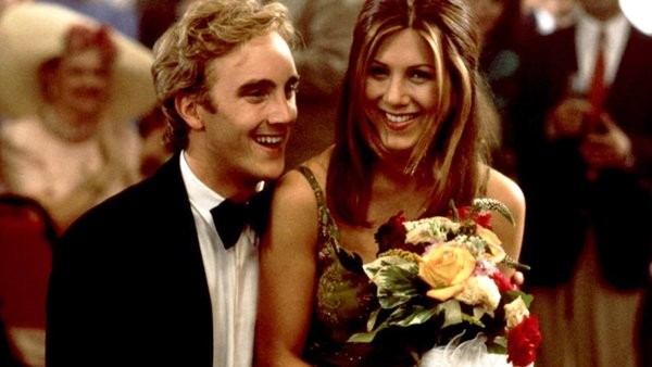 Jay Mohr and Jennifer Aniston in Picture Perfect