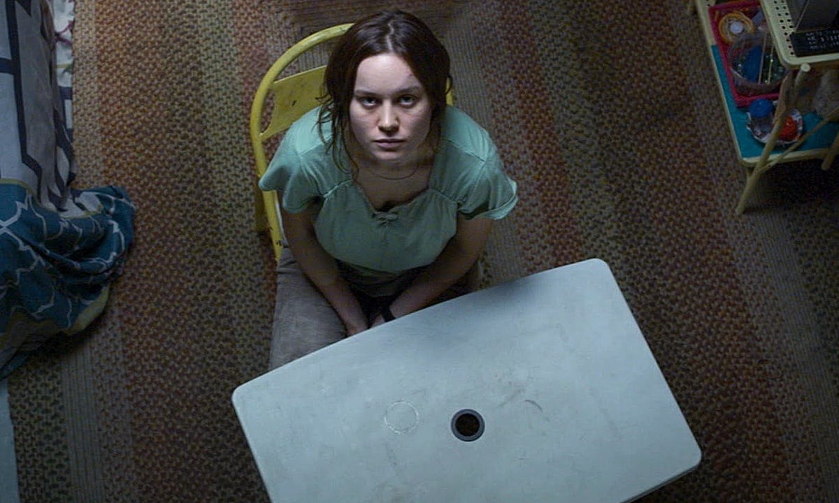 Brie Larson in Room (2015).