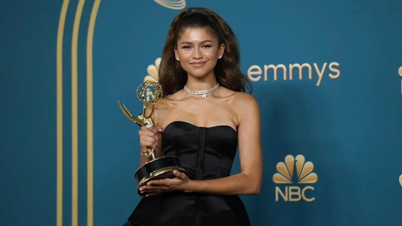 Zendaya with her 2023 Emmy award for Euphoria