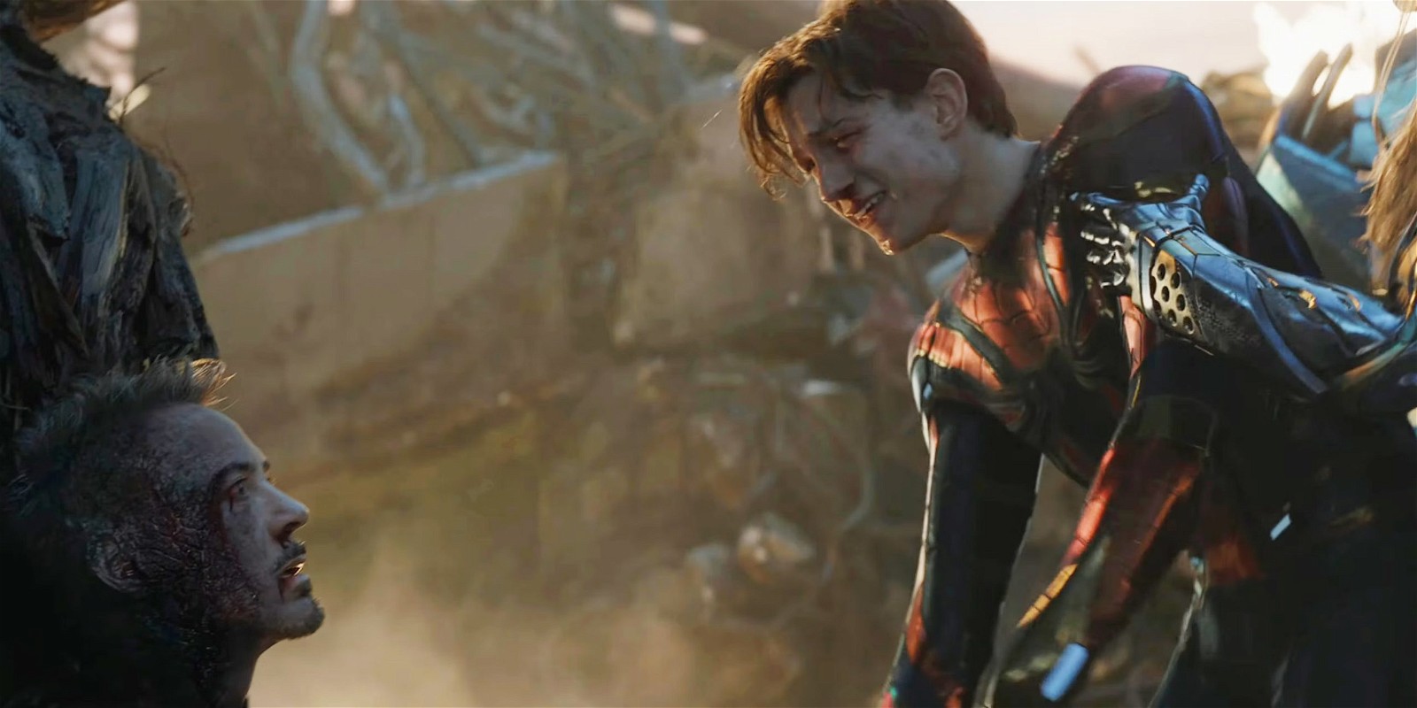 Tom Holland and Robert Downey Jr. in Avengers: Endgame (2019).