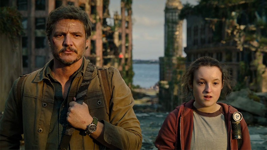 Bella Ramsey alongside Pedro Pascal in The Last of Us