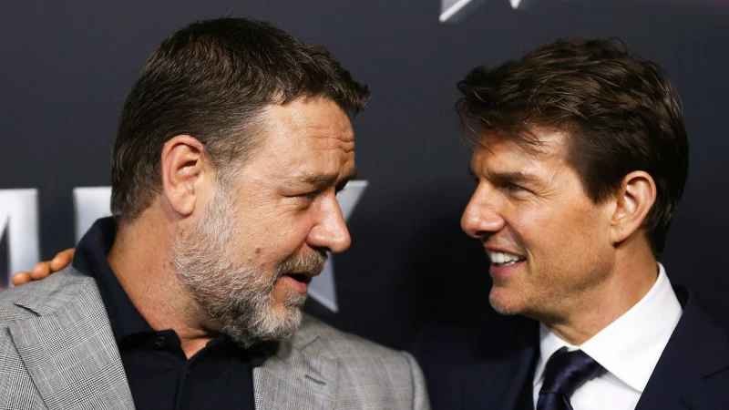 Tom Cruise and Russell Crowe