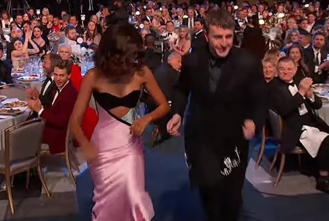 Zendaya and Paul Mescal during the awkward moment at SAG Awards