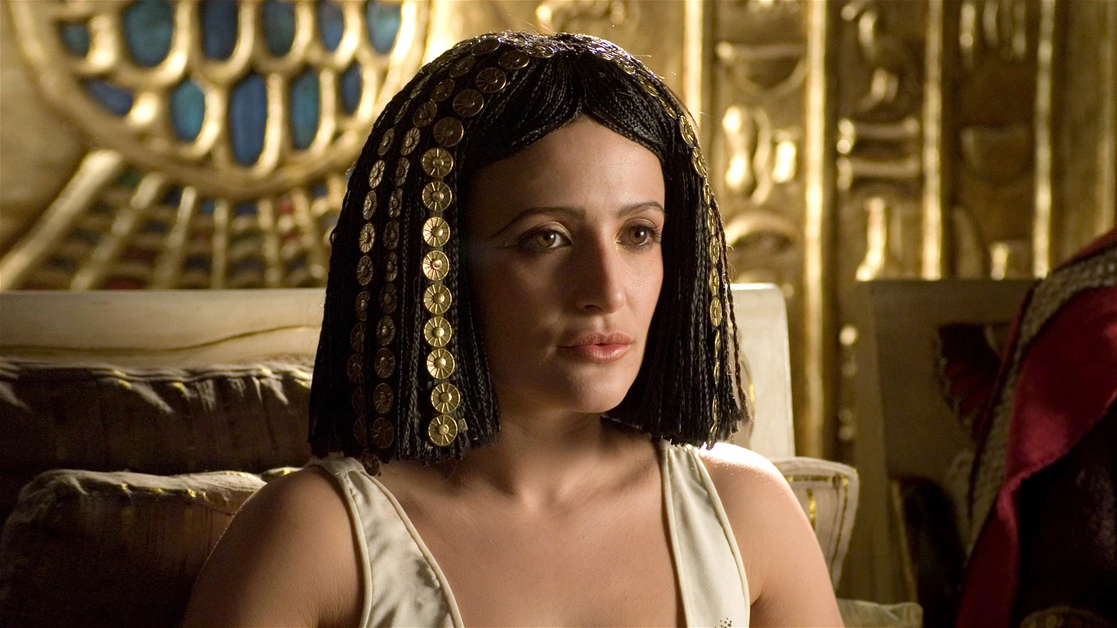 Lyndsey Marshal as Cleopatra in Rome
