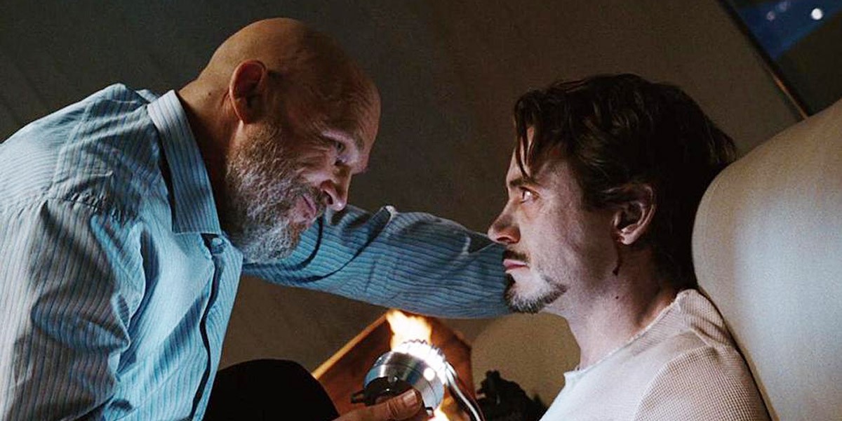 Jeff Bridges and Robert Downey Jr. in Iron Man (2008)