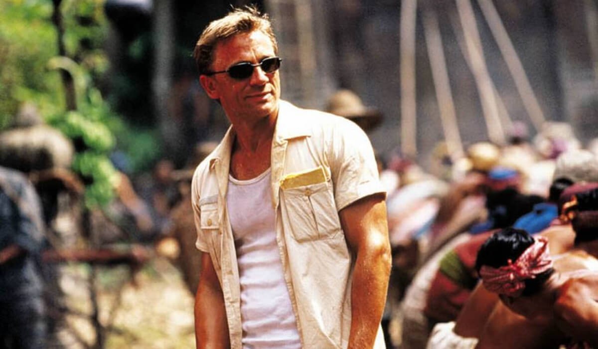 Daniel Craig in Lara Croft