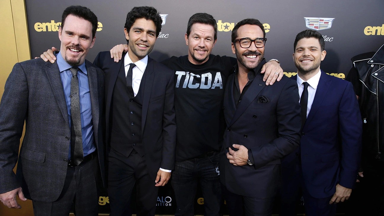 Mark Wahlberg with the cast at Entourage premiere