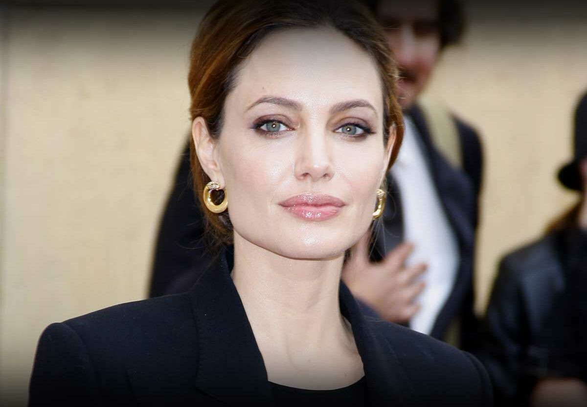 Angelina Jolie's Love Life Has Completely Vanished 