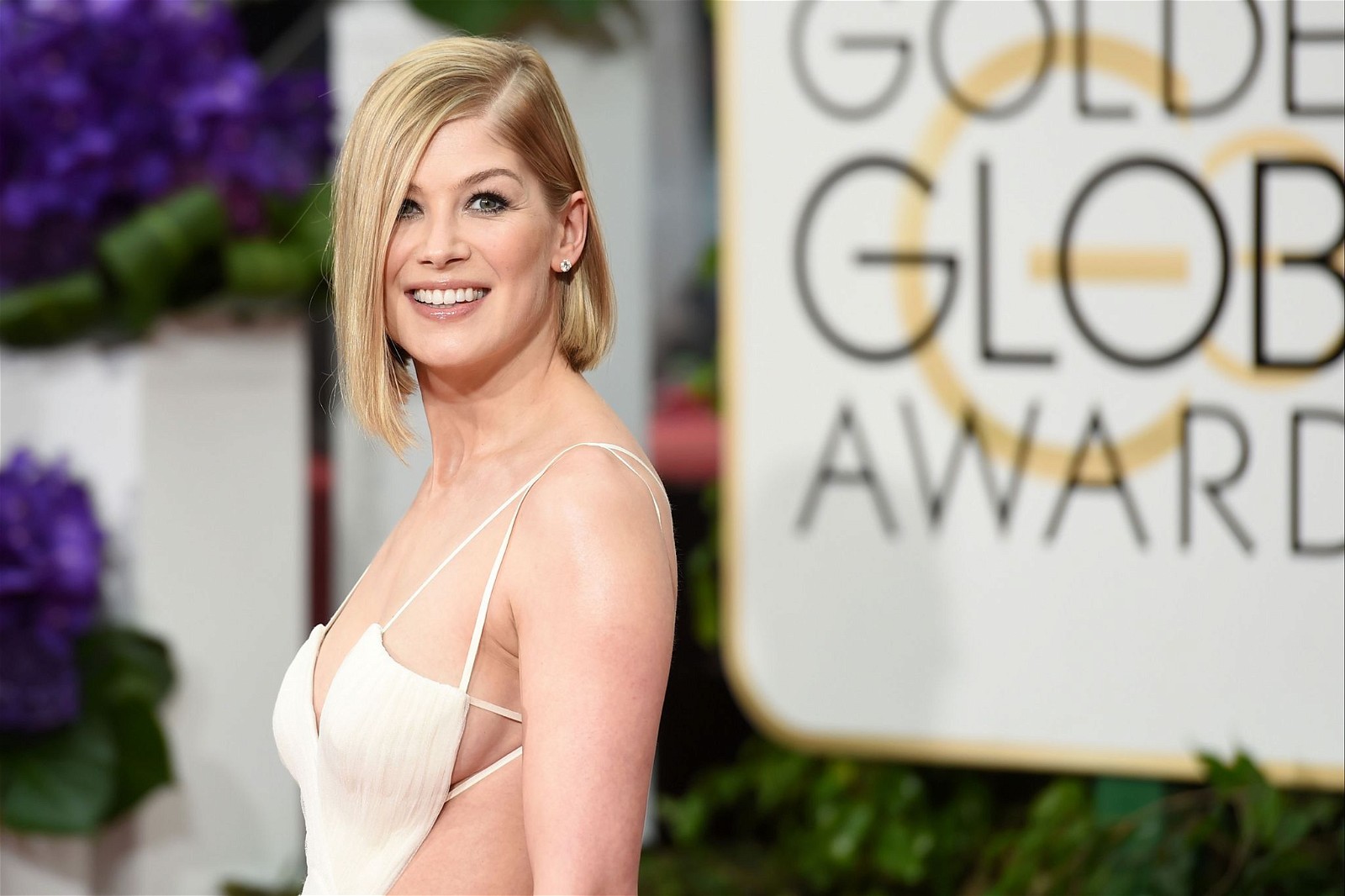 Rosamund Pike reveals her true feelings about the Oscars