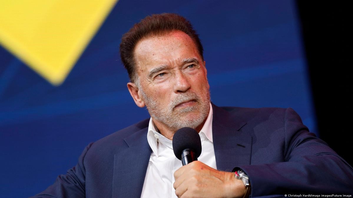 Arnold Schwarzenegger is very fond of Chris Pratt