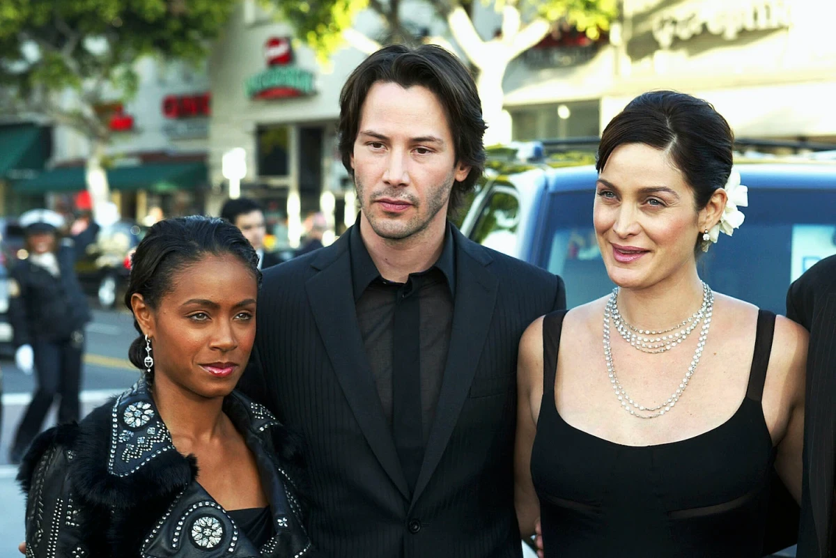 Jada Pinkett Smith, Keanu Reeves, and Carrie-Anne Moss