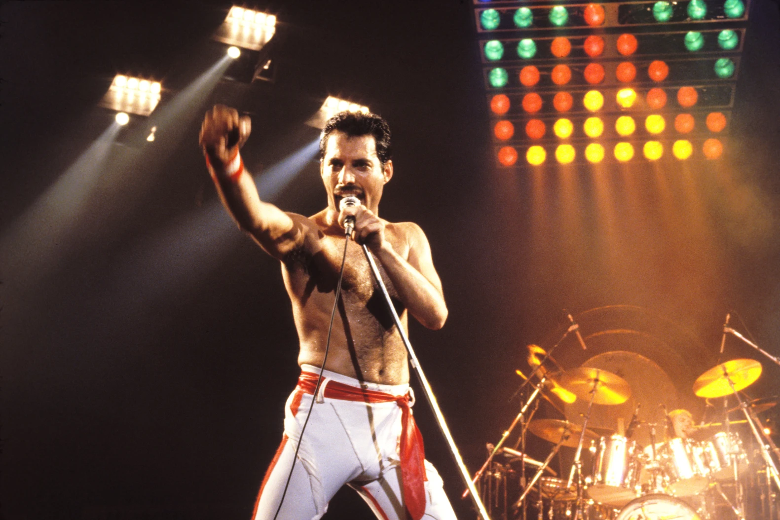Freddie Mercury performing 