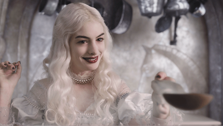 Anne Hathaway as White Queen 