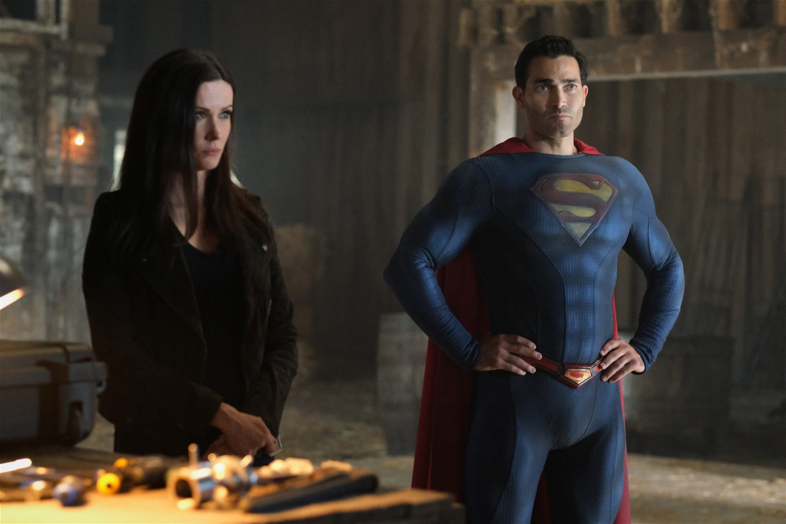 Tyler Hoechlin and Elizabeth Tulloch in Superman and Lois