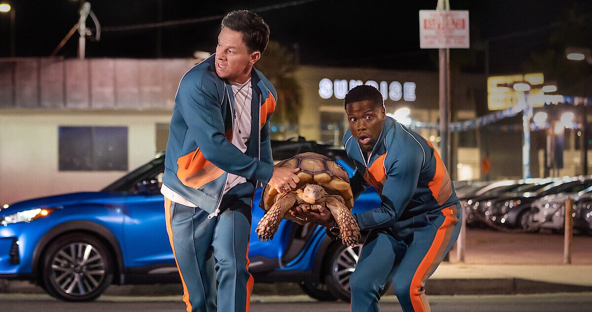 Mark Wahlberg and Kevin Hart in Me Time (2022)