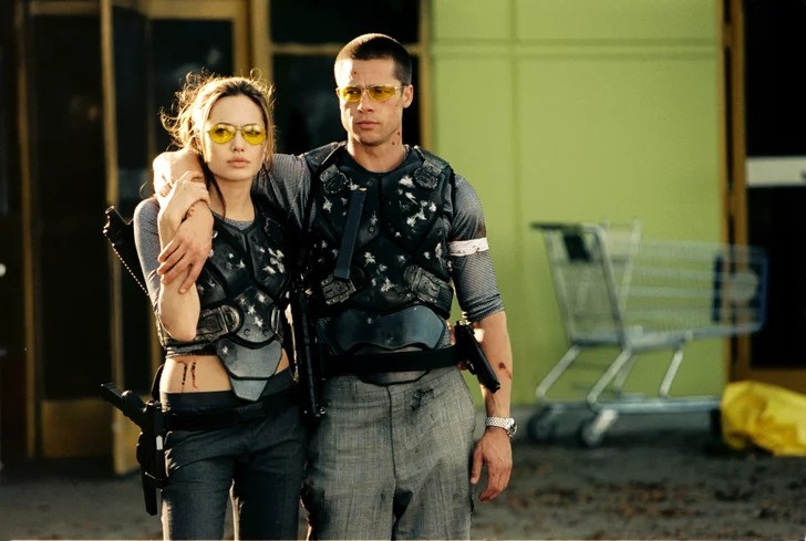 Brad Pitt and Angelina Jolie in Mr. & Mrs. Smith