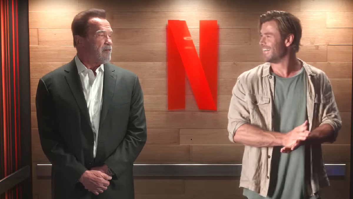 Arnold Schwarzenegger and Chris Hemsworth