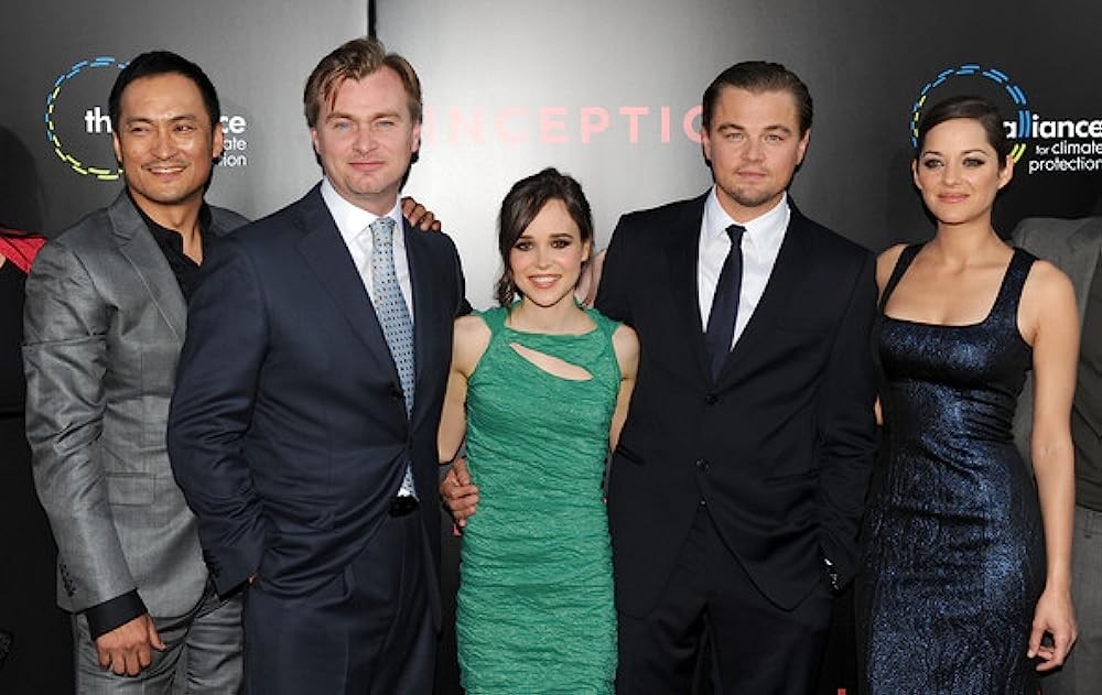 Elliot Page with cast and director at Inception premiere