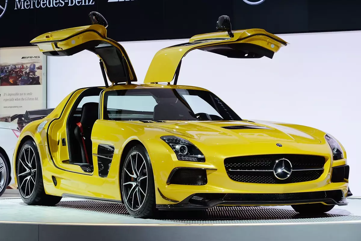 Mercedes-Benz SLS AMG