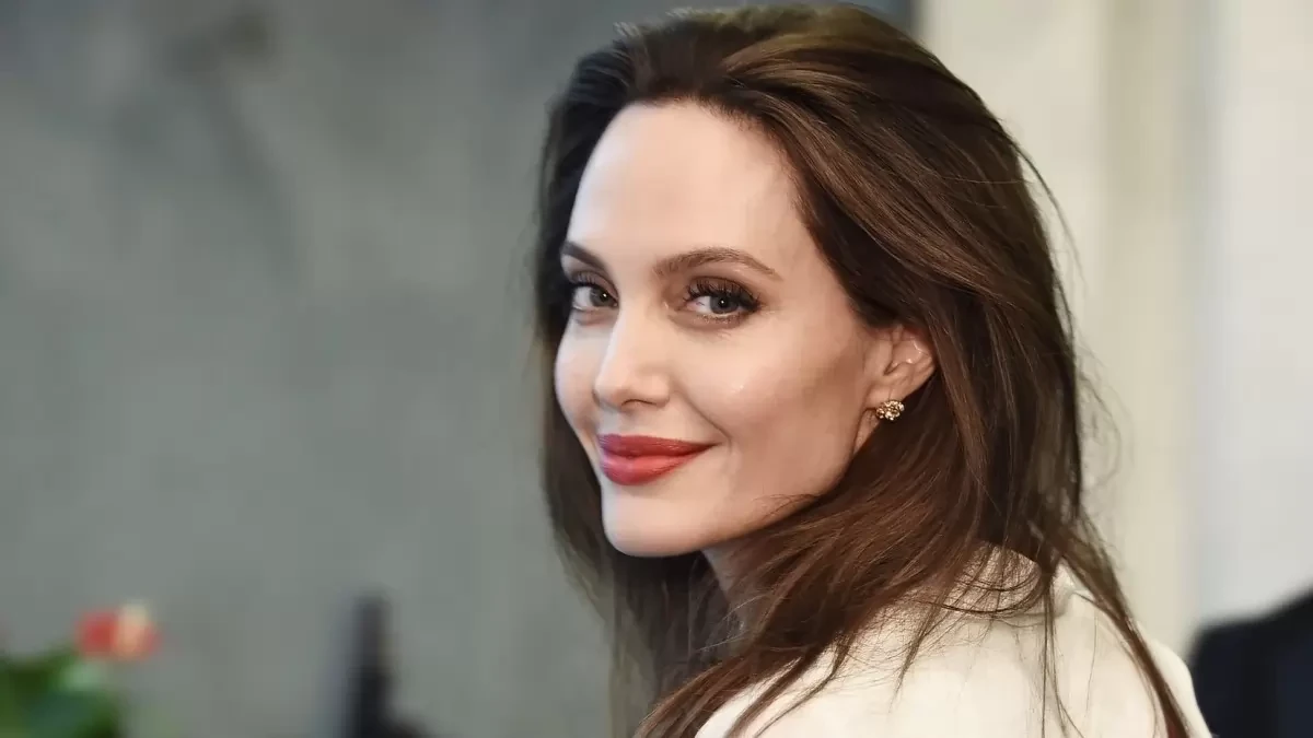 Angelina Jolie played the role of popular video game character Lara Croft
