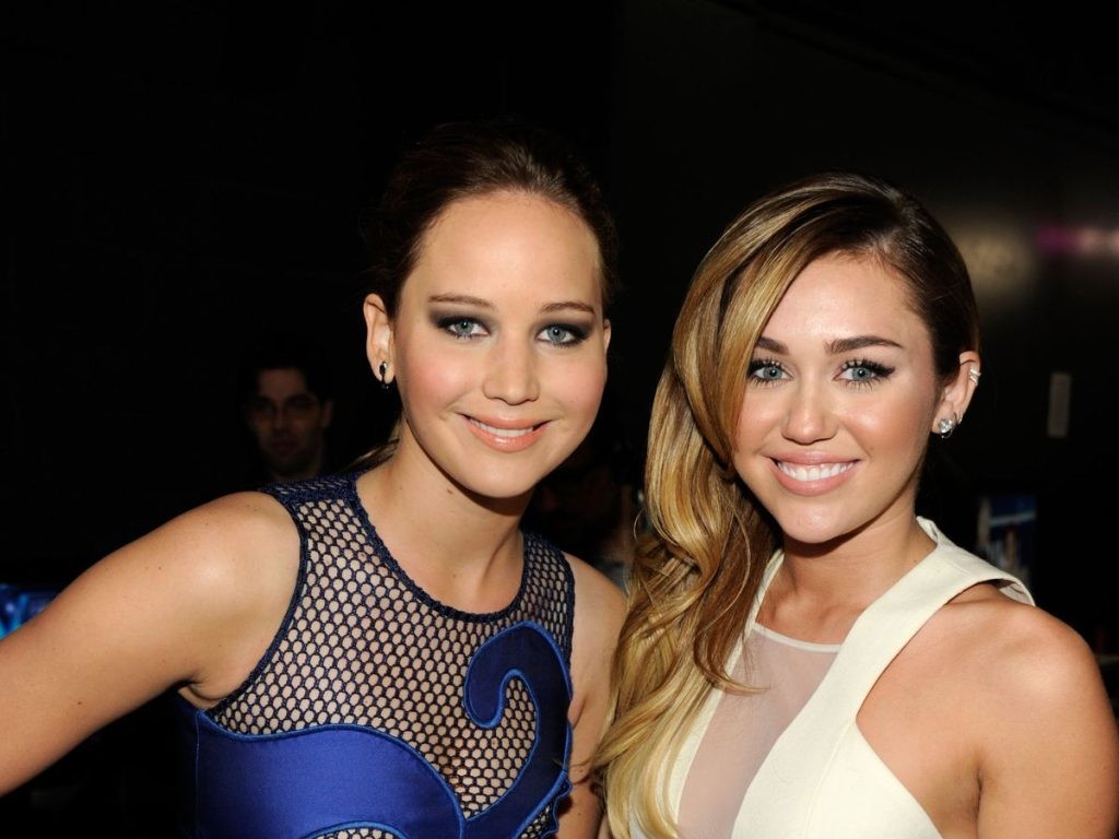 Miley Cyrus told Jennifer Lawrence to 'Get it together'