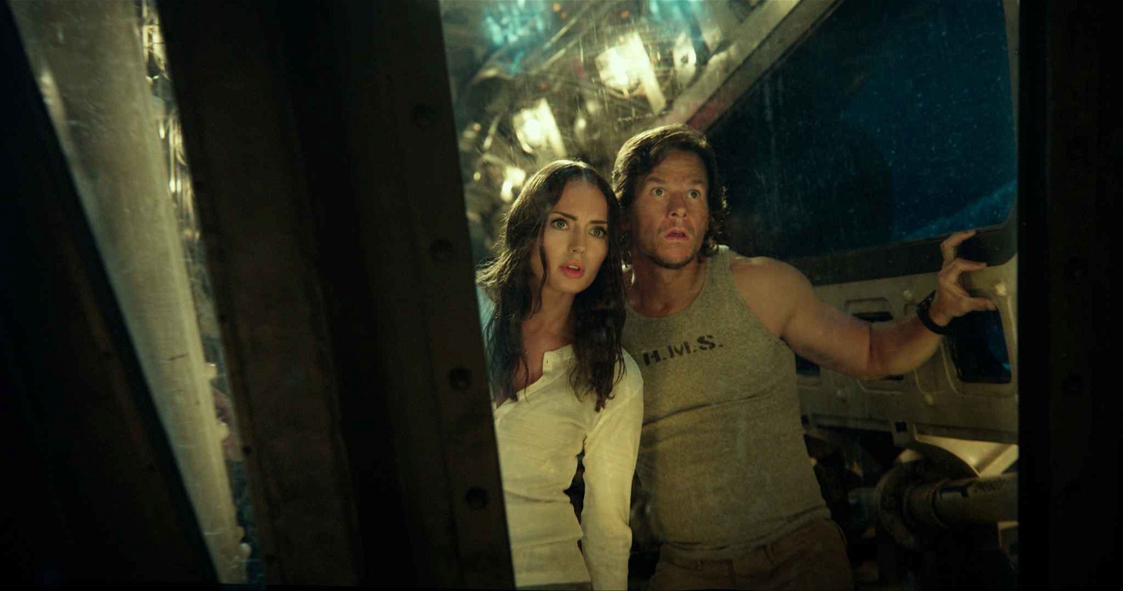 Mark Wahlberg and Laura Haddock in Transformers 5