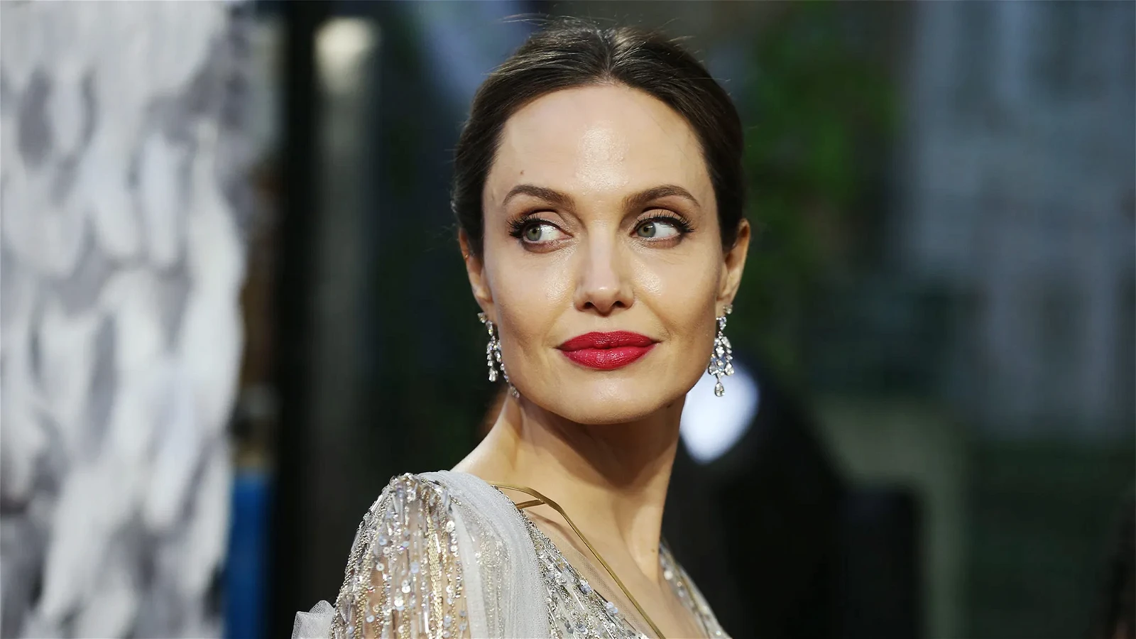 Angelina Jolie's Anti Aging Skincare Routine 2021, 49% OFF