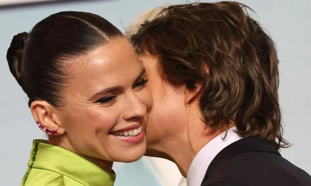 Tom Cruise and Hayley Atwell at the Dubai premeir 