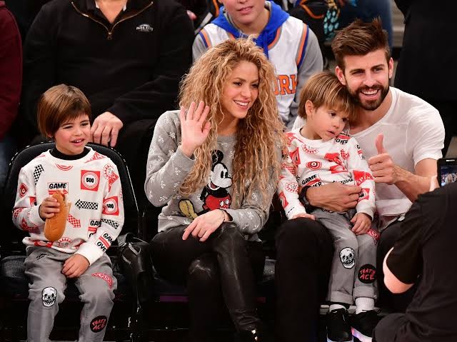 Shakira, Gerard Piqué and their two sons